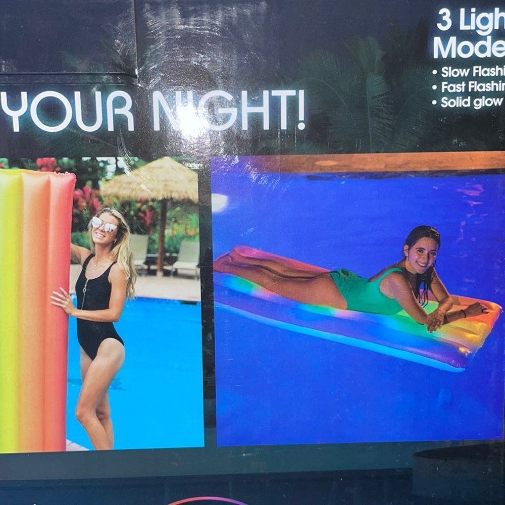 New In Box Illuminated Light Up 74 Inch Pool Raft Pool Float 3 Light Mode - Picture 7 of 8